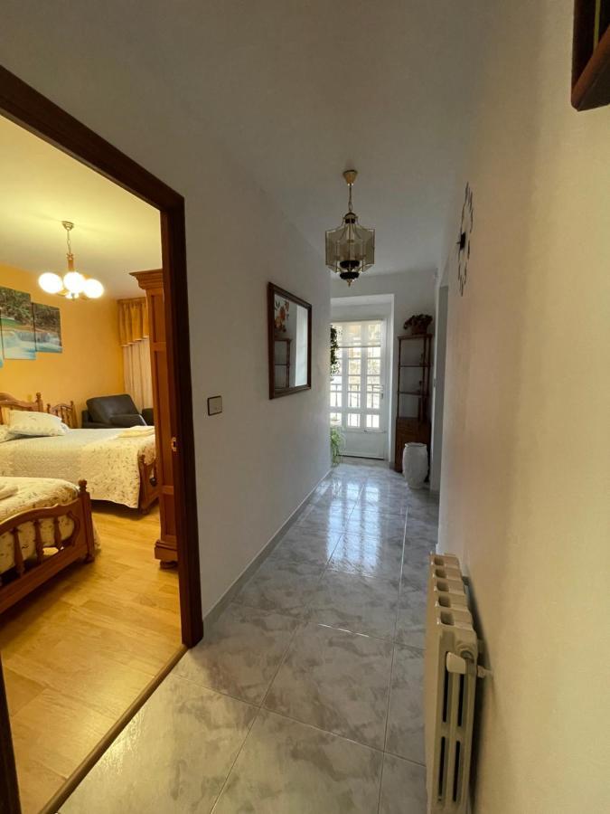 Habitaciones A Casa De Pepe Triacastela Bagian luar foto